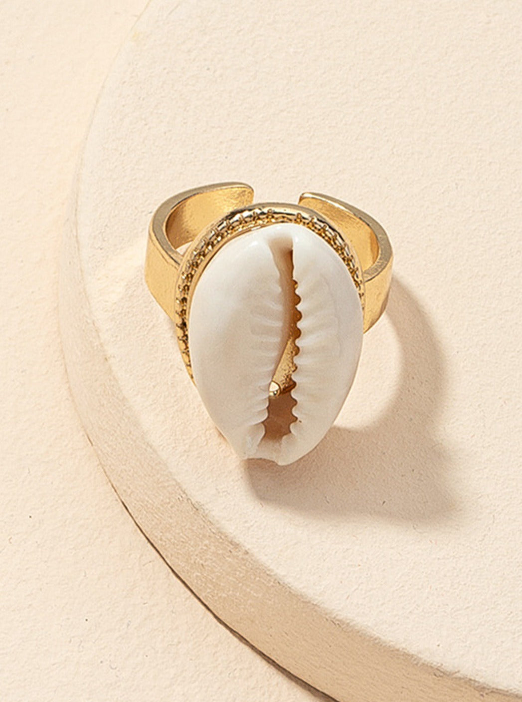 Shell Ring Close-Up
