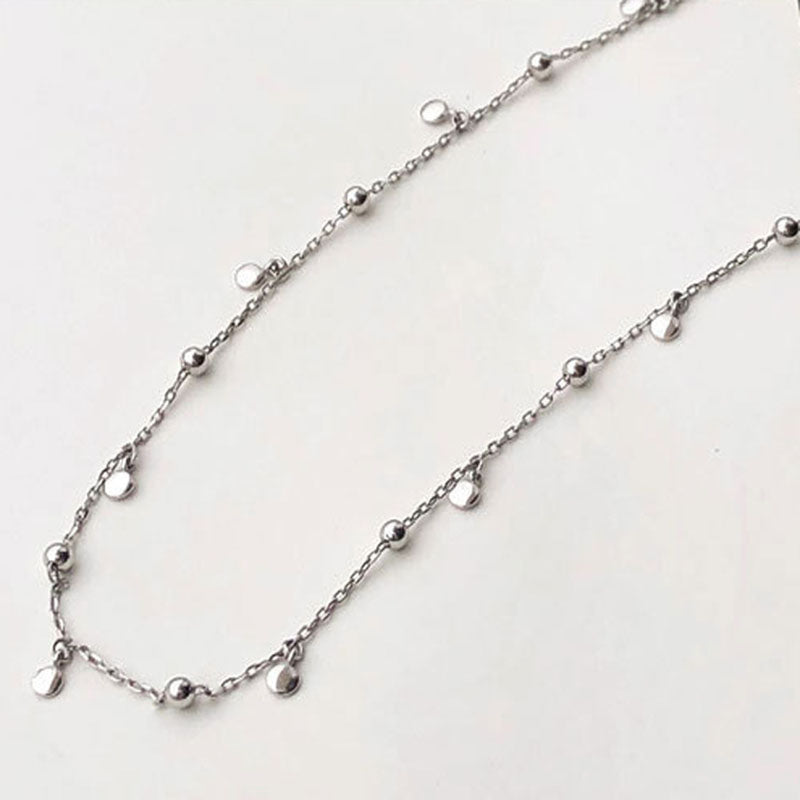 Close-Up Silver Necklace