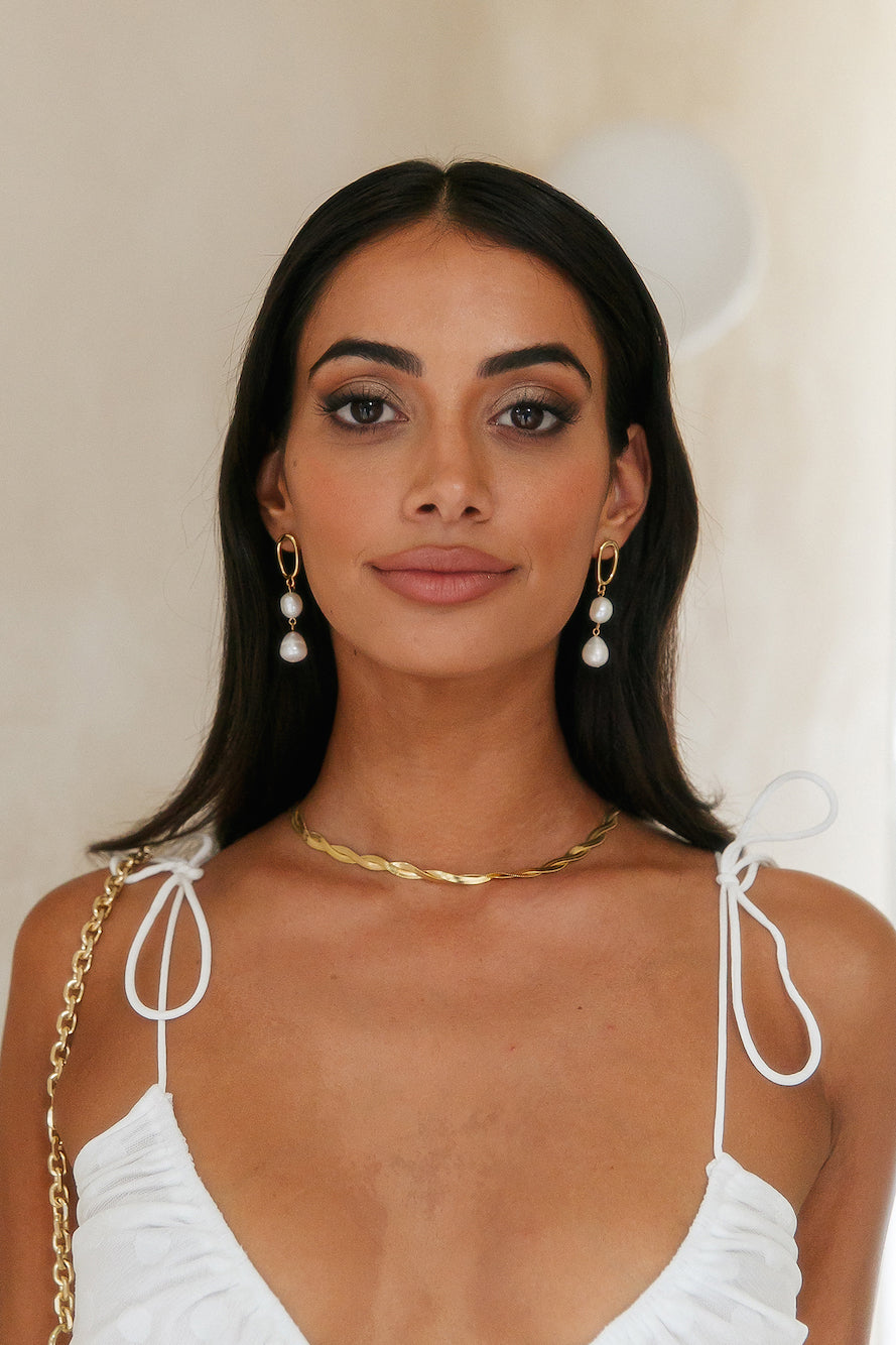 Close-Up Pearl Earrings